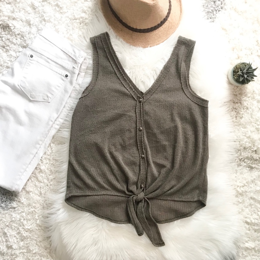 🦩Sienna Sky Olive Tank/Blouse Tie Front